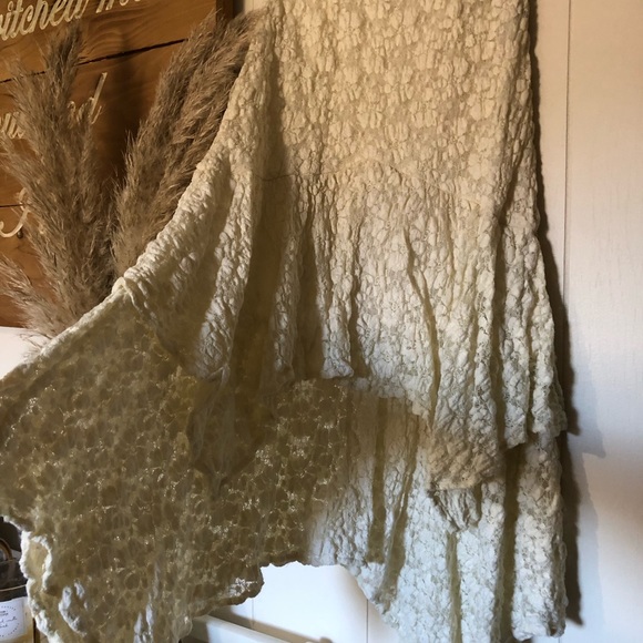 Urban Outfitters Lace Skirt - Picture 4 of 8